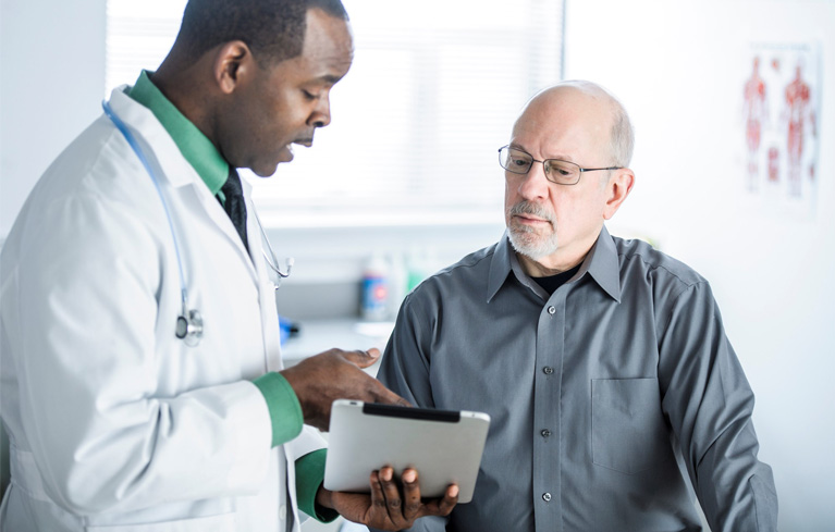 Patient und Arzt im Gespräch
