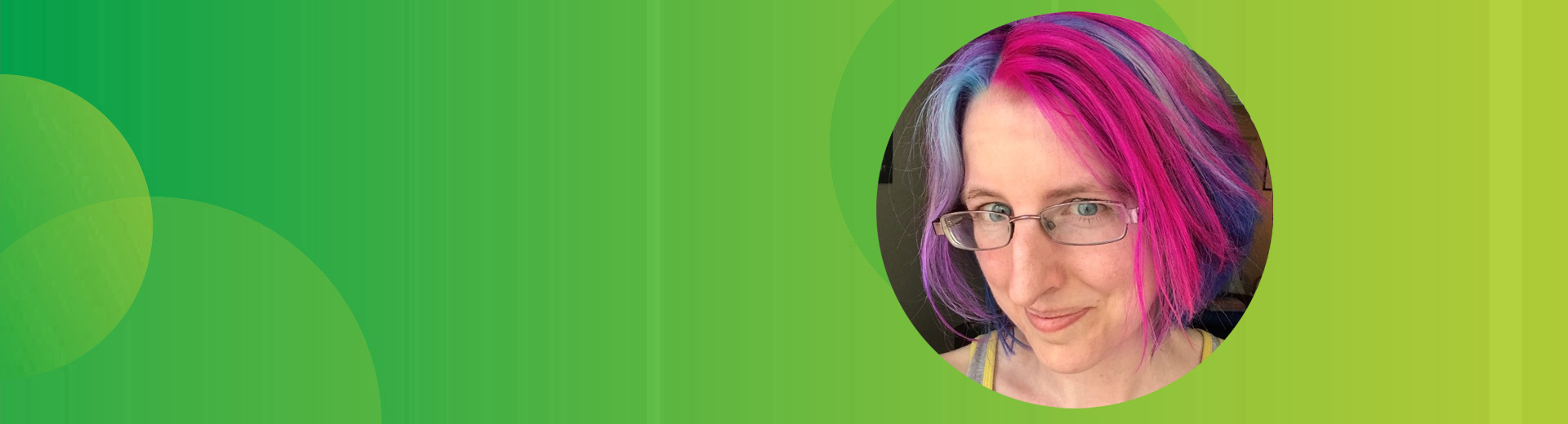 Porträt einer Frau Daisy Swaffer welche Geschichten aus Ihrem Alltag mit einer Erkrankung erzählt